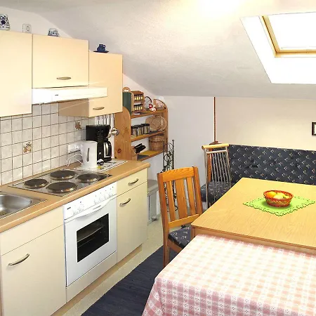 Haus Zisterer 200w *